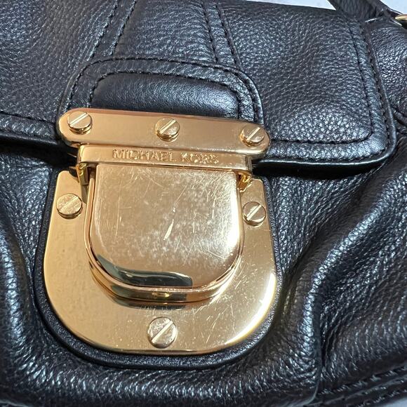 Michael Kors Charlton Leather Crossbody Handbag Gold Buckle Adjustable Strap - Picture 6 of 7